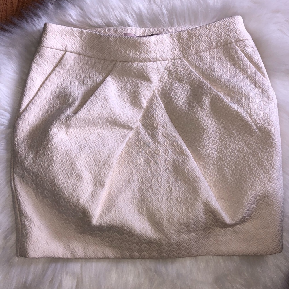 Forever 21 Professional Cream Mini Skirt